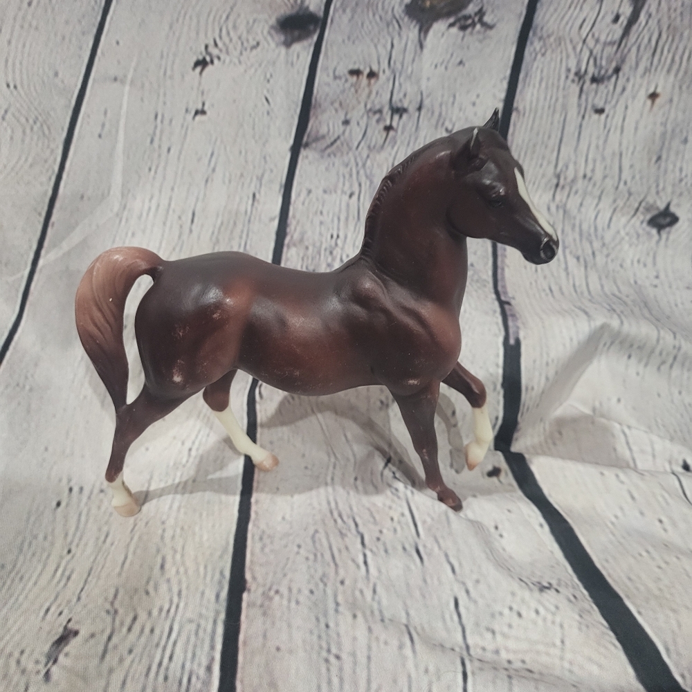 Breyer Chestnut Arabian Horse Figurine